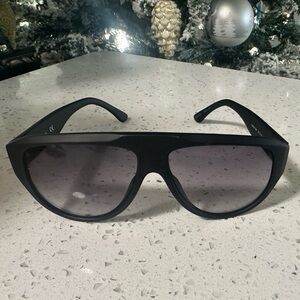 Guess Black Sunglasses (11)